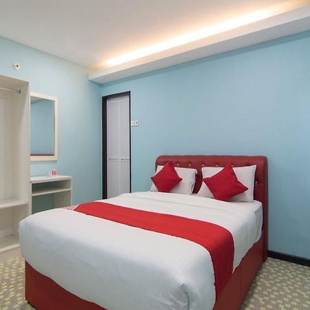 Star Hotel Петалинг Джая Екстериор снимка